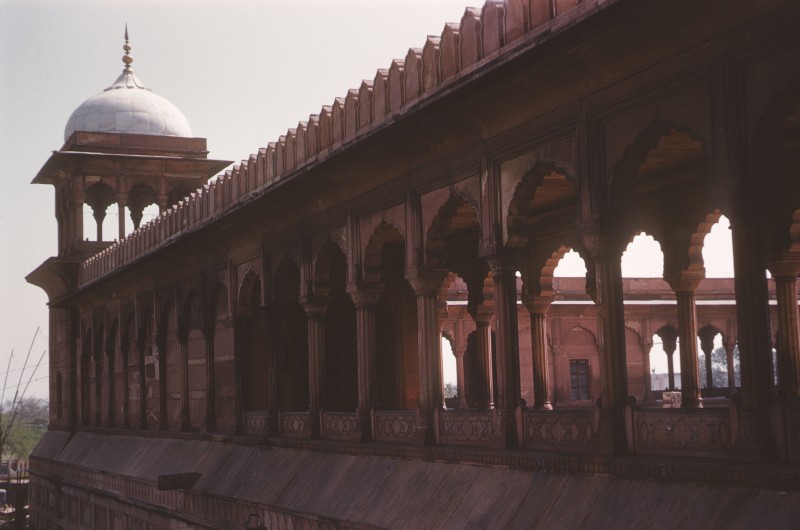 Djama-Moschee, Nordflügel des Hofes von außen