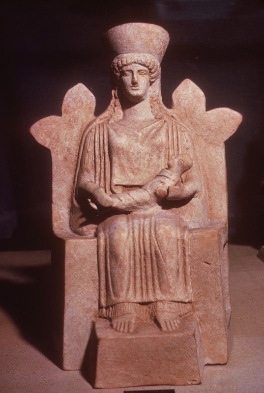 Göttin mit Kind, vielleicht aus Tanagra, ca. 450