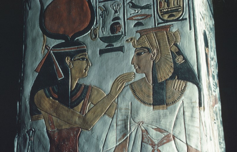 Nefertari vor Hathor, li. Seite von 36 880